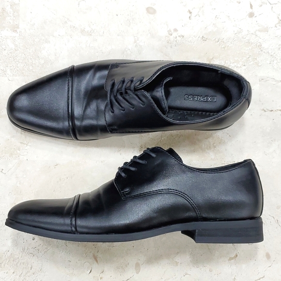 Express dress shoes men's size 8 black cap toe oxfords derbies - Picture 1 of 12